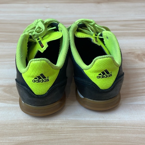 Adidas soccer shoes - Picture 4 of 5